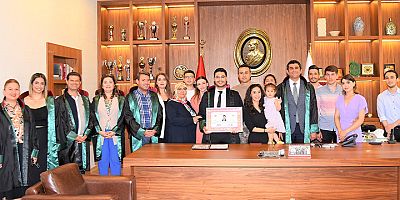 Adana Barosu’nda Düzenlenen Törenle 6stajyer Avukat, Avukatlığa Adım Attı