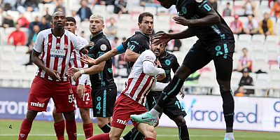 Sivasspor - Adana Demirspor maçında kazanan yok